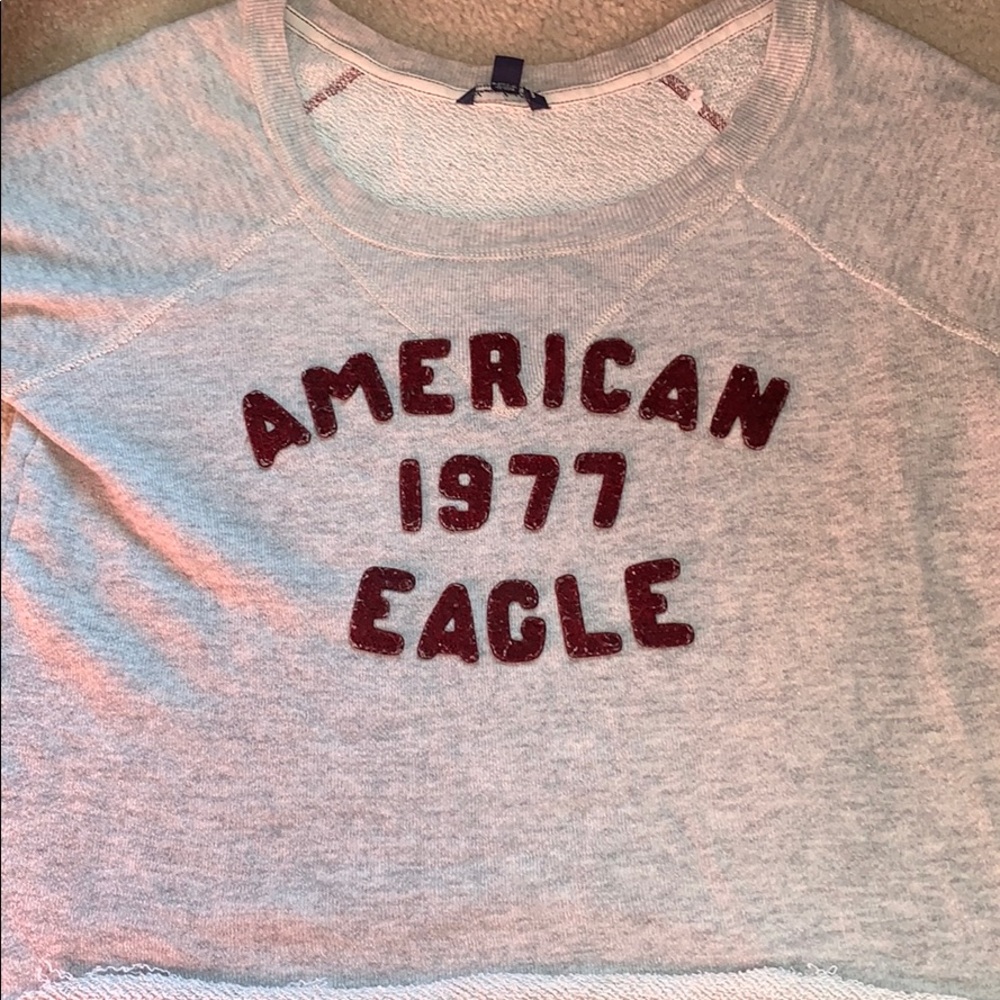 American eagle crew neck!